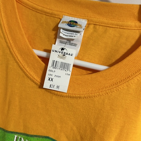 Universal Studios XXL NWT - Picture 2 of 4